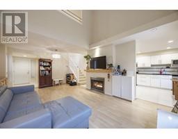 9 8000 HEATHER STREET