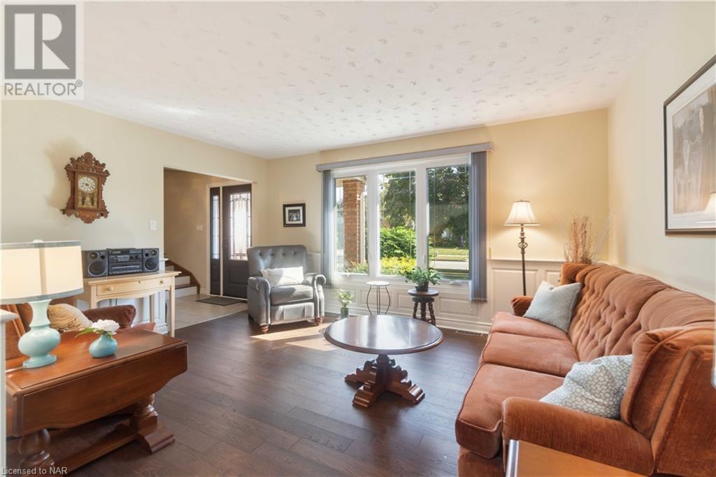 7385 Woodgate Street, Niagara Falls, Ontario  L2J 4E8 - Photo 12 - 40651019