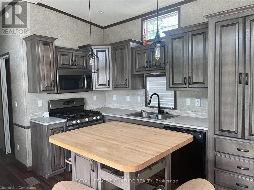 2152 County 36 Road Unit# 30, Kawartha Lakes, Ontario  K0M 1L0 - Photo 23 - 40670985