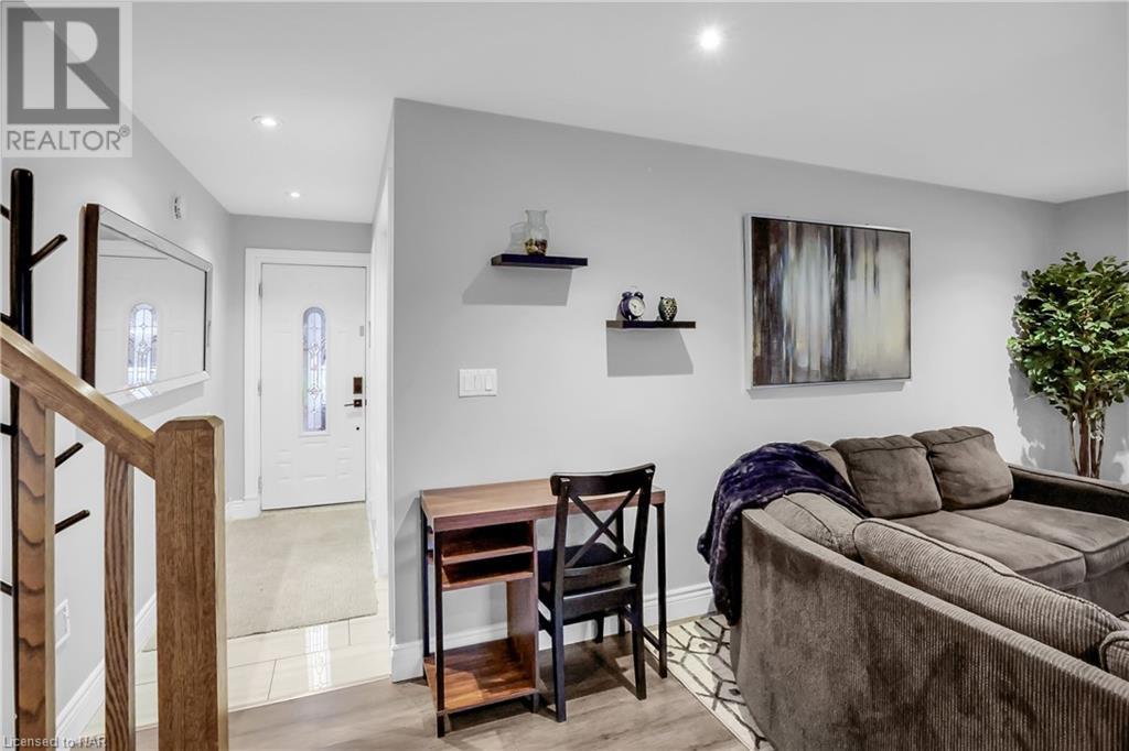 23 Pinewood Avenue, Grimsby, Ontario  L3M 1W2 - Photo 14 - 40668816