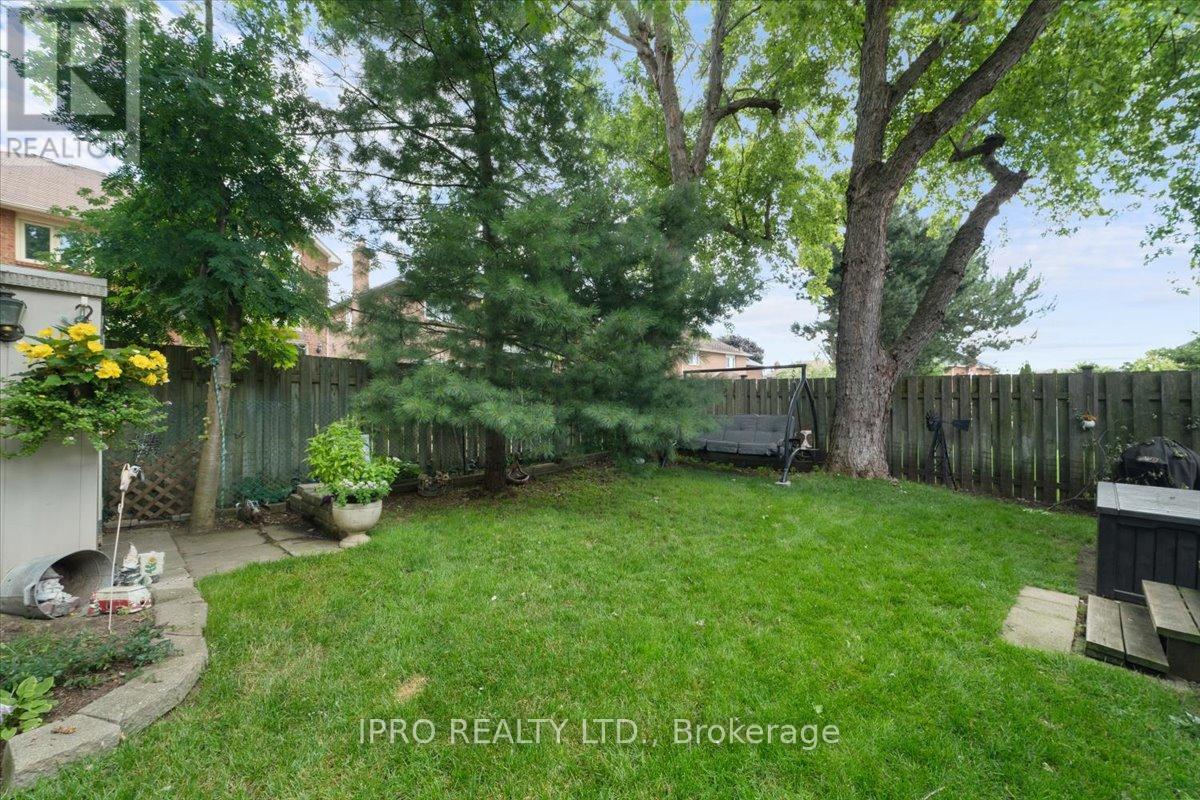 77 Lord Simcoe Drive, Brampton, Ontario  L6S 5H1 - Photo 29 - W9770378