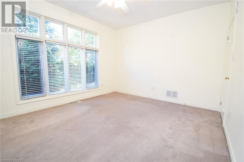 2290 Stonehaven Avenue, Niagara Falls, Ontario  L2J 4K1 - Photo 14 - 40669083