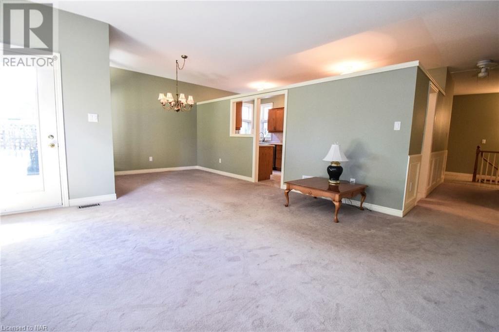 2290 Stonehaven Avenue, Niagara Falls, Ontario  L2J 4K1 - Photo 4 - 40669083