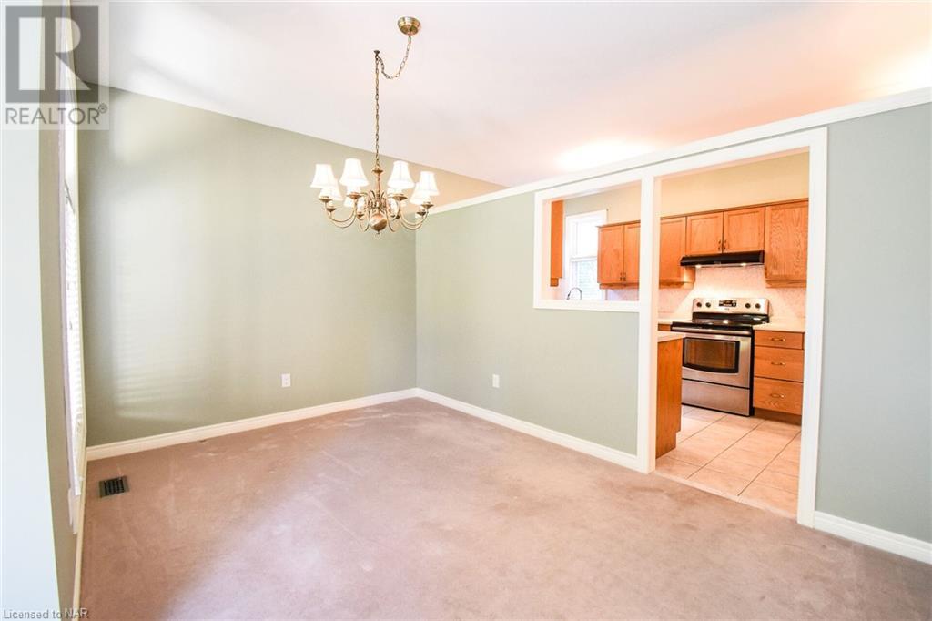 2290 Stonehaven Avenue, Niagara Falls, Ontario  L2J 4K1 - Photo 5 - 40669083