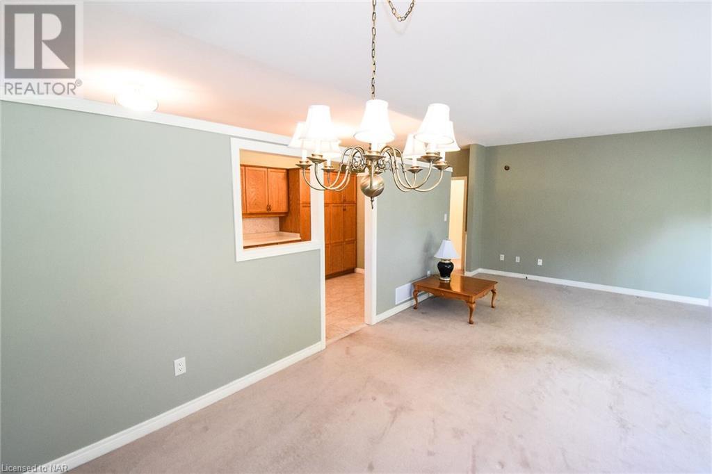 2290 Stonehaven Avenue, Niagara Falls, Ontario  L2J 4K1 - Photo 6 - 40669083