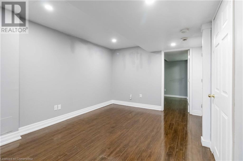 5438 Tenth Line W Unit# Bsmt, Mississauga, Ontario  L5M 0G5 - Photo 13 - 40671621