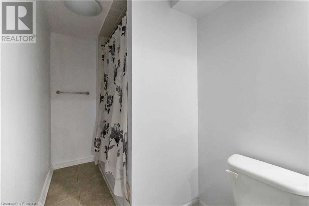 5438 Tenth Line W Unit# Bsmt, Mississauga, Ontario  L5M 0G5 - Photo 17 - 40671621