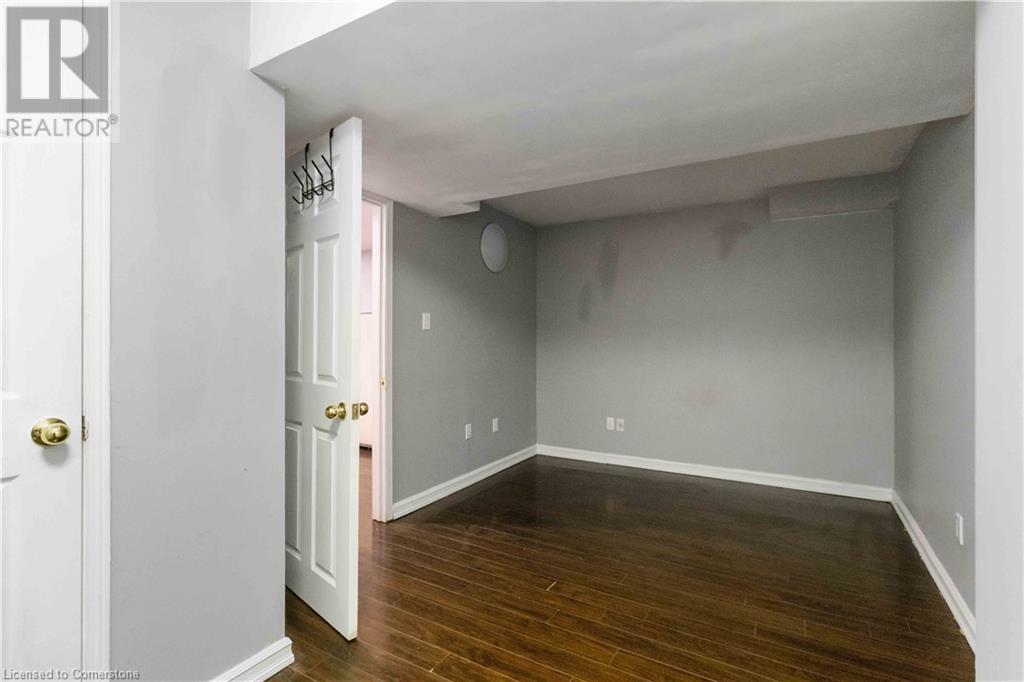 5438 Tenth Line W Unit# Bsmt, Mississauga, Ontario  L5M 0G5 - Photo 23 - 40671621