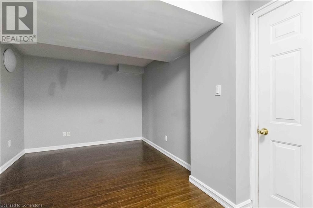 5438 Tenth Line W Unit# Bsmt, Mississauga, Ontario  L5M 0G5 - Photo 26 - 40671621