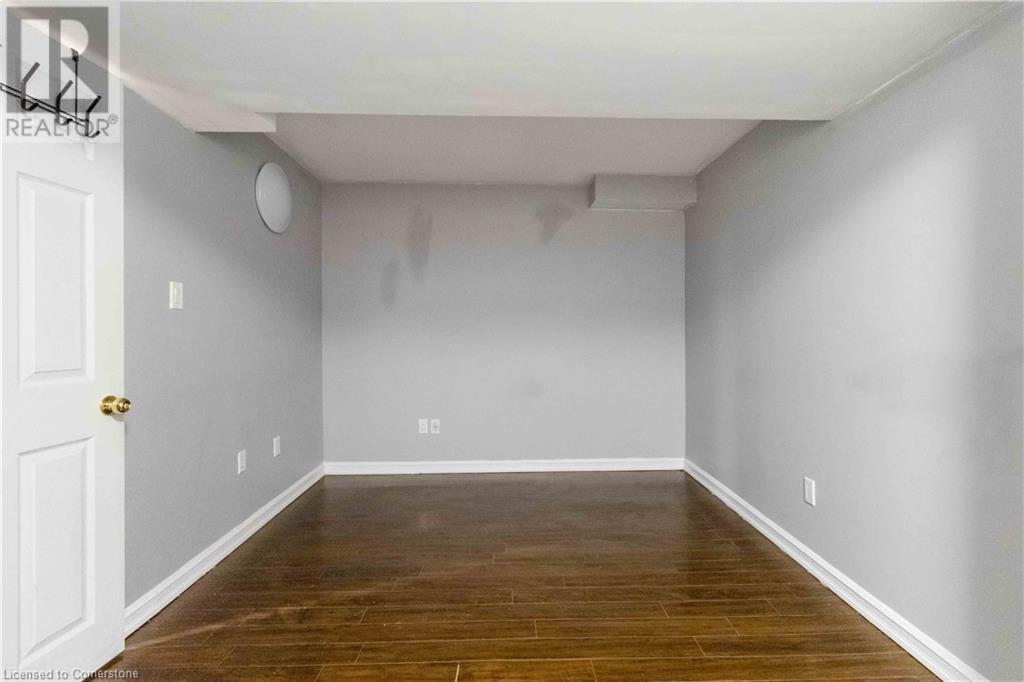 5438 Tenth Line W Unit# Bsmt, Mississauga, Ontario  L5M 0G5 - Photo 27 - 40671621