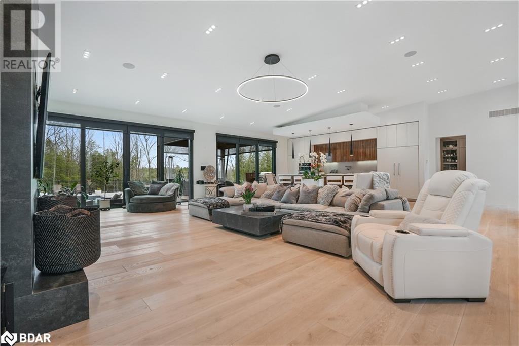 2761 Lockhart Road, Innisfil, Ontario  L9S 3G2 - Photo 6 - 40669961