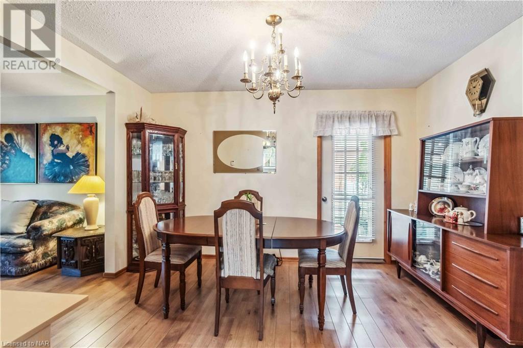 7812 Badger Road, Niagara Falls, Ontario  L2H 2J5 - Photo 14 - 40647036