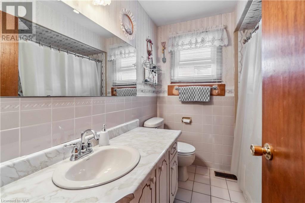 7812 Badger Road, Niagara Falls, Ontario  L2H 2J5 - Photo 25 - 40647036