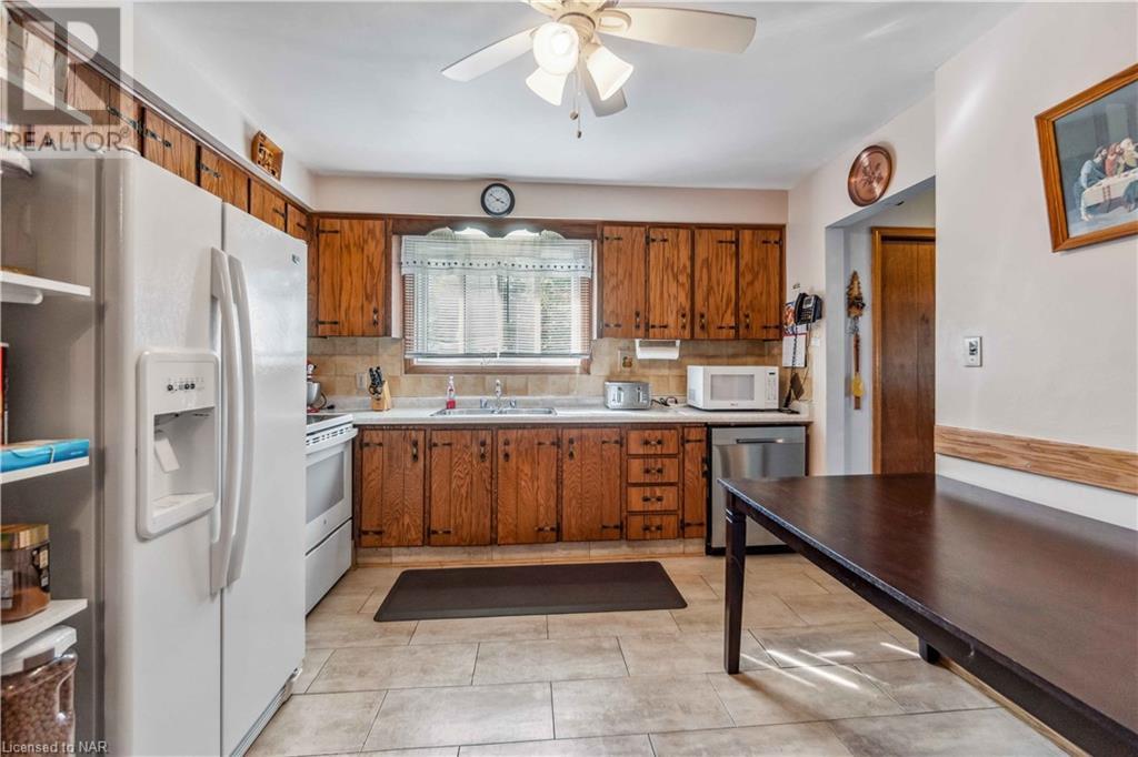 7812 Badger Road, Niagara Falls, Ontario  L2H 2J5 - Photo 18 - 40647036