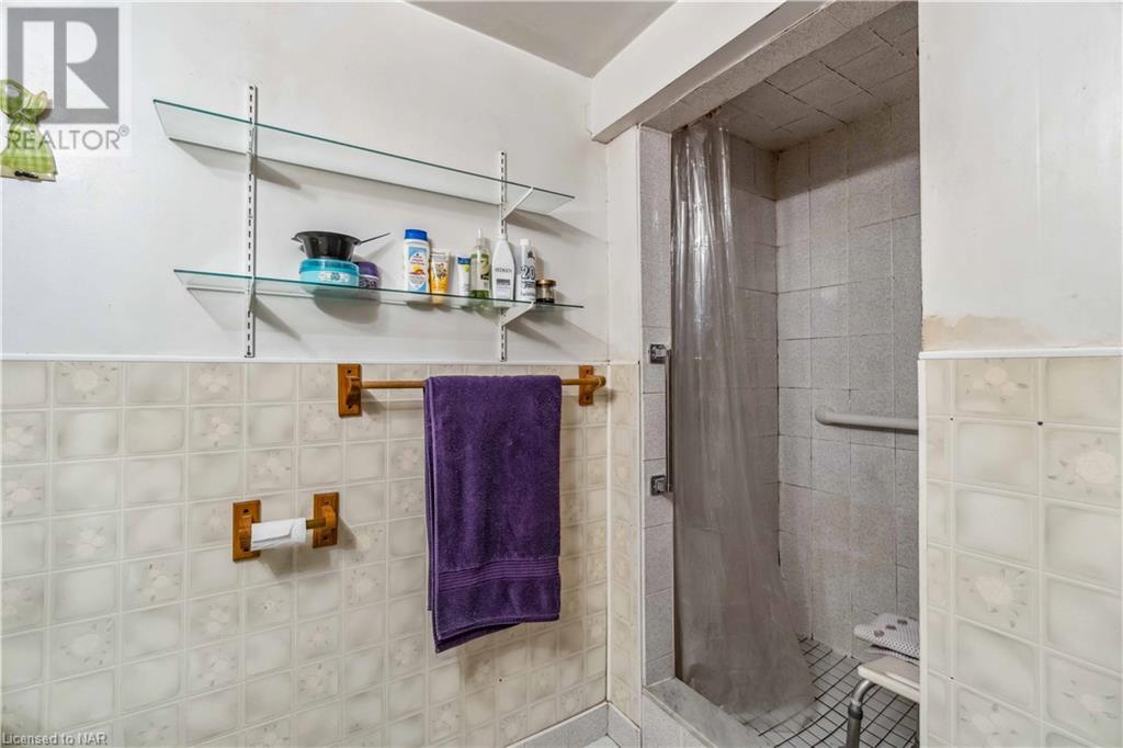 7812 Badger Road, Niagara Falls, Ontario  L2H 2J5 - Photo 35 - 40647036