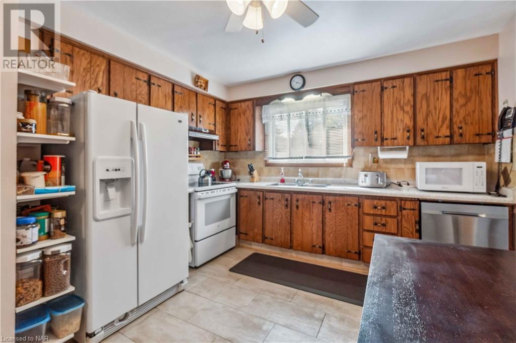 7812 Badger Road, Niagara Falls, Ontario  L2H 2J5 - Photo 17 - 40647036