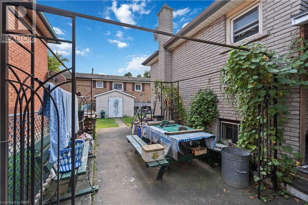 7812 Badger Road, Niagara Falls, Ontario  L2H 2J5 - Photo 39 - 40647036