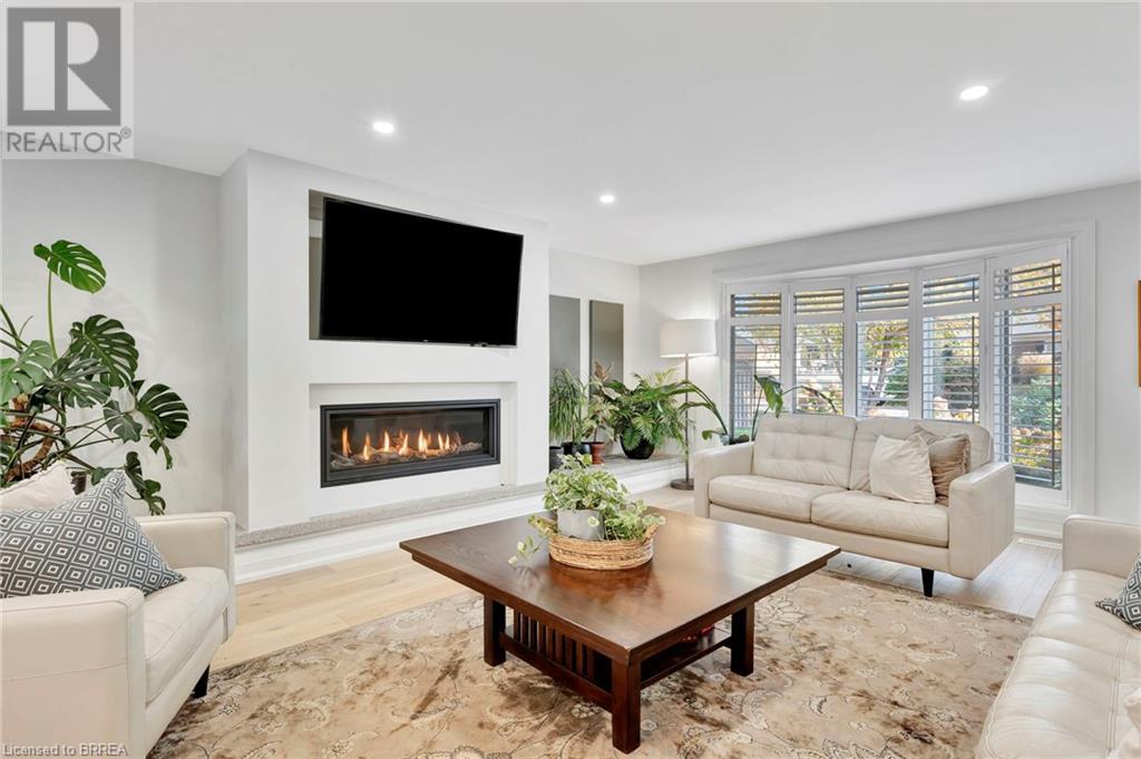 21 Franklin Street, Brantford, Ontario  N3R 1S9 - Photo 11 - 40638889