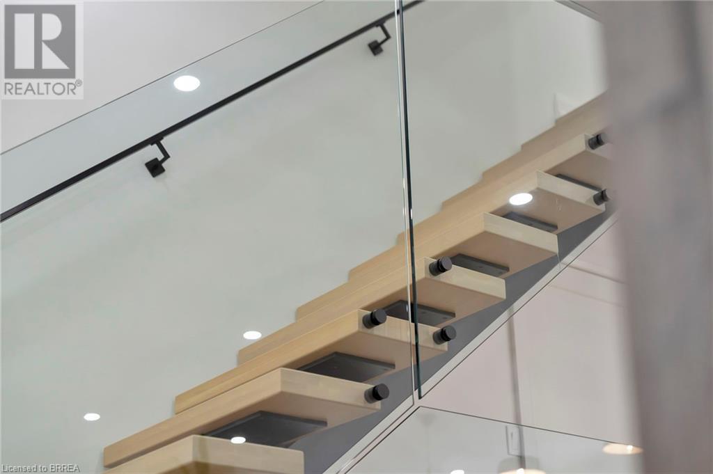 21 Franklin Street, Brantford, Ontario  N3R 1S9 - Photo 26 - 40638889