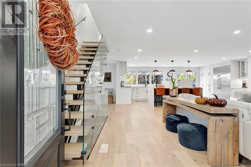 21 Franklin Street, Brantford, Ontario  N3R 1S9 - Photo 8 - 40638889