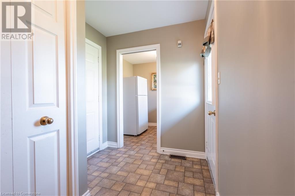 8560 Leeming Road, Mount Hope, Ontario  L0R 1W0 - Photo 14 - 40670893