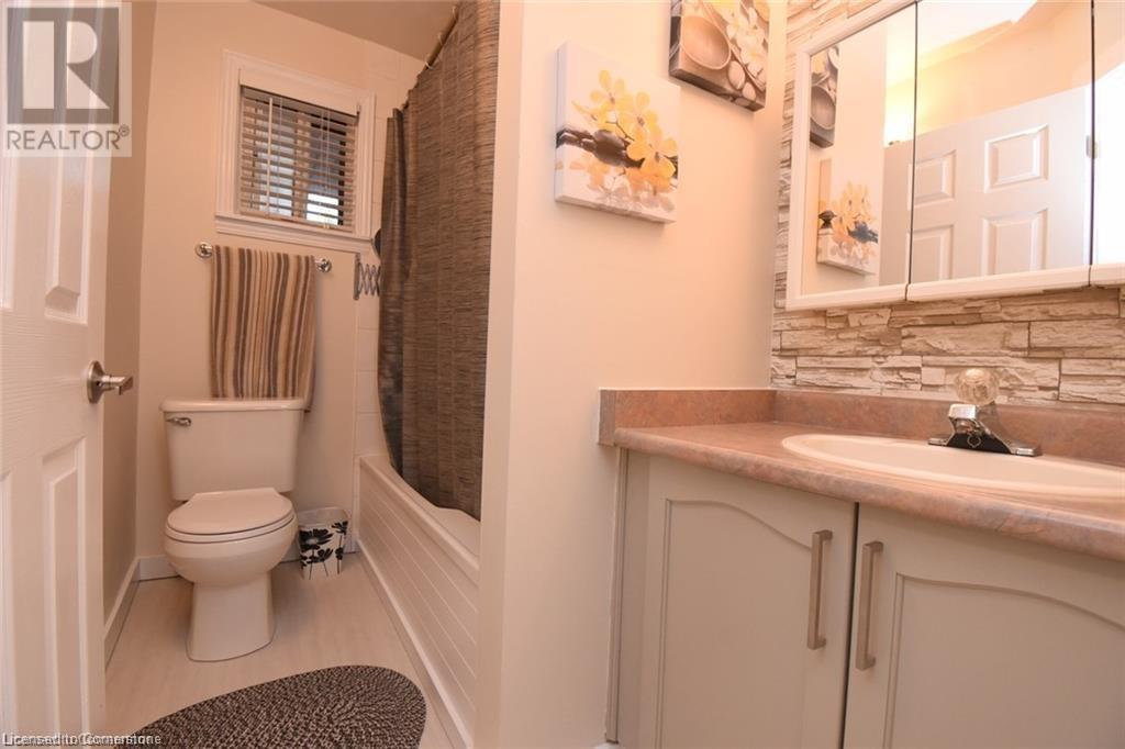 356 Hunter Street E Unit# 10, Hamilton, Ontario  L8N 1N8 - Photo 14 - 40671167