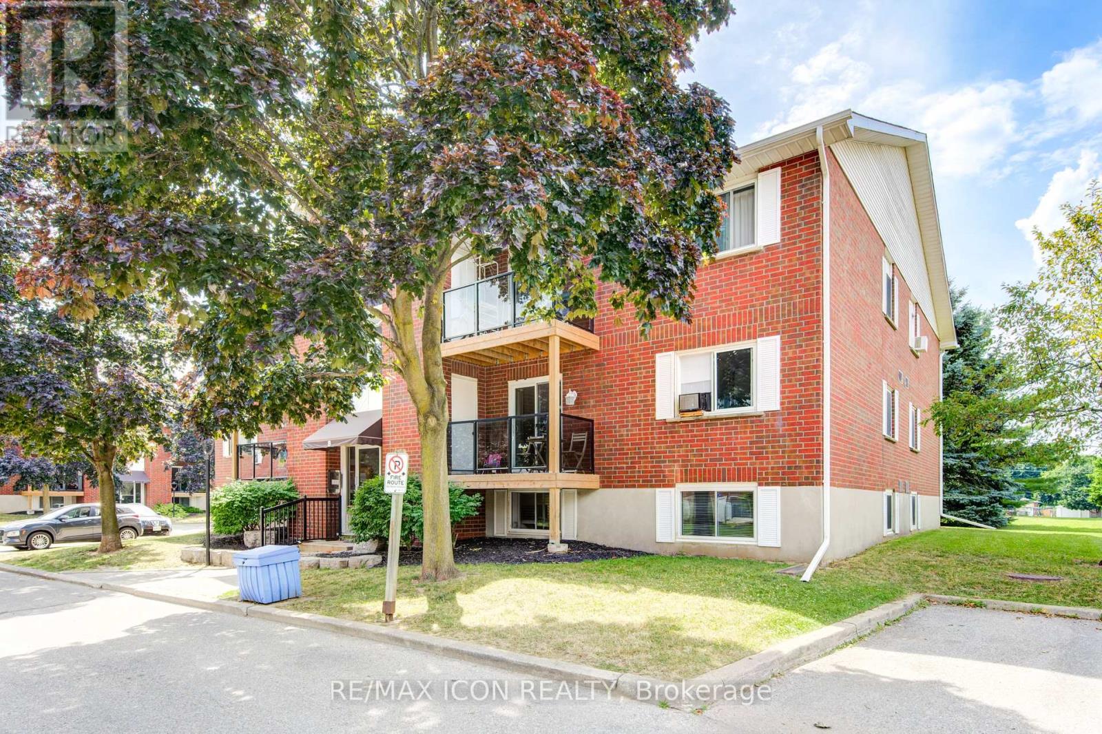 601 - 565 Greenfield Avenue, Kitchener, Ontario  N2C 2P4 - Photo 3 - X9785652