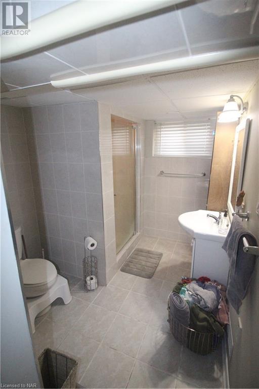 6398 Crawford Street, Niagara Falls, Ontario  L2E 5Z1 - Photo 19 - 40669829