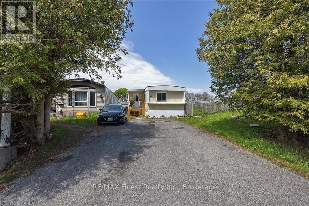 21 Hermes Drive, Kingston, Ontario  K7K 5T3 - Photo 3 - X9412061