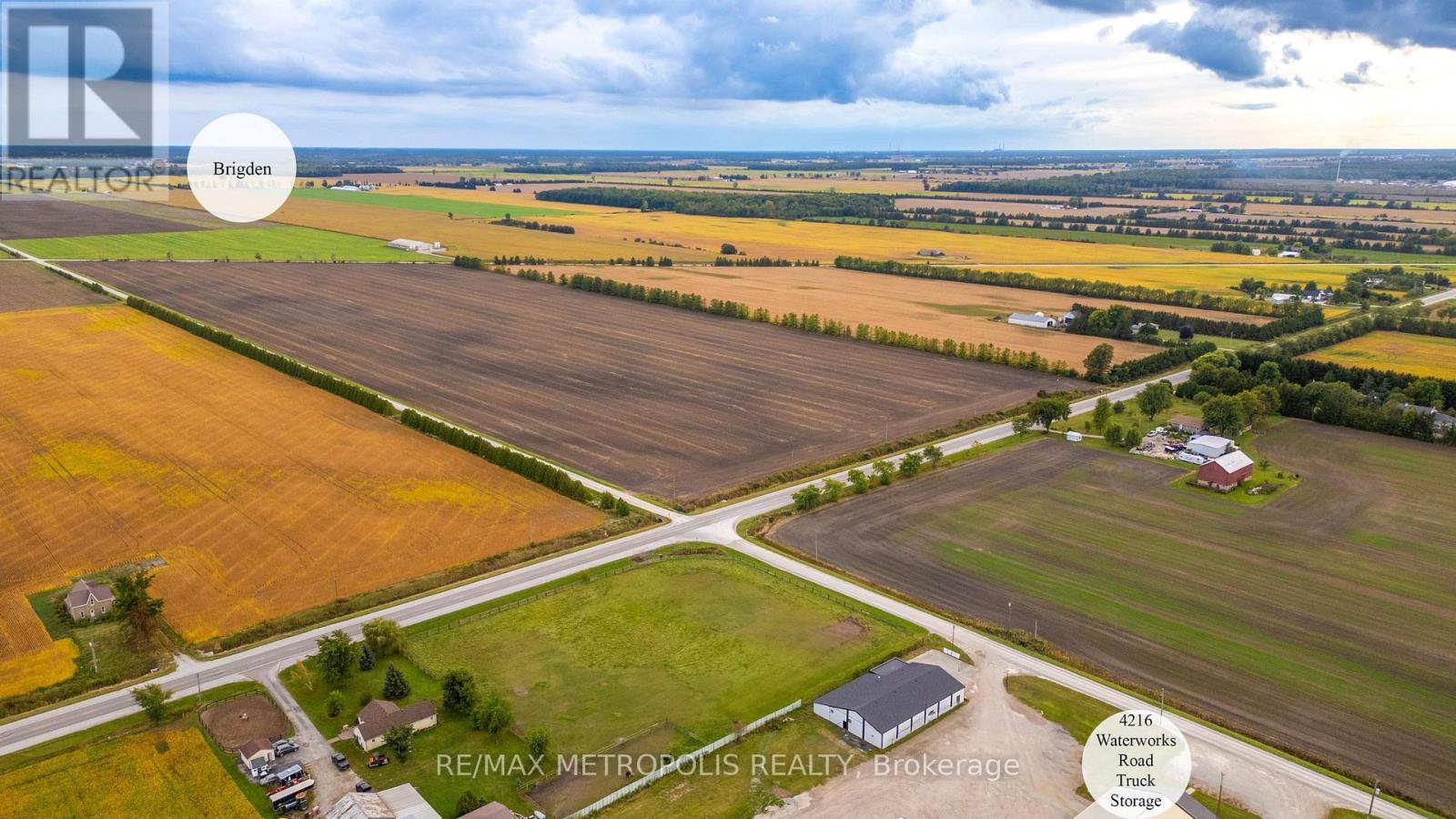 4216 Waterworks Road, Petrolia, Ontario  N0N 1R0 - Photo 11 - X9798421