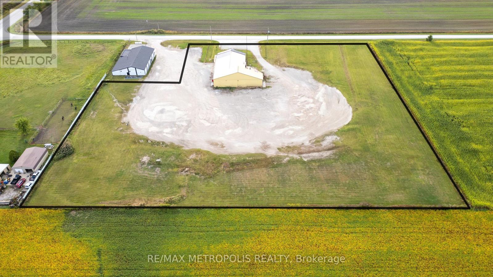 4216 Waterworks Road, Petrolia, Ontario  N0N 1R0 - Photo 13 - X9798421