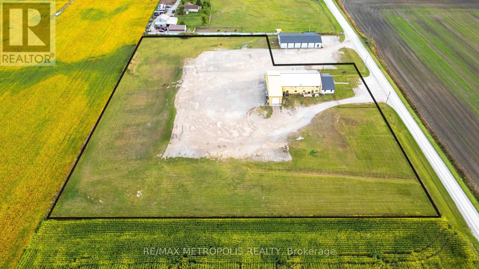 4216 Waterworks Road, Petrolia, Ontario  N0N 1R0 - Photo 7 - X9798421