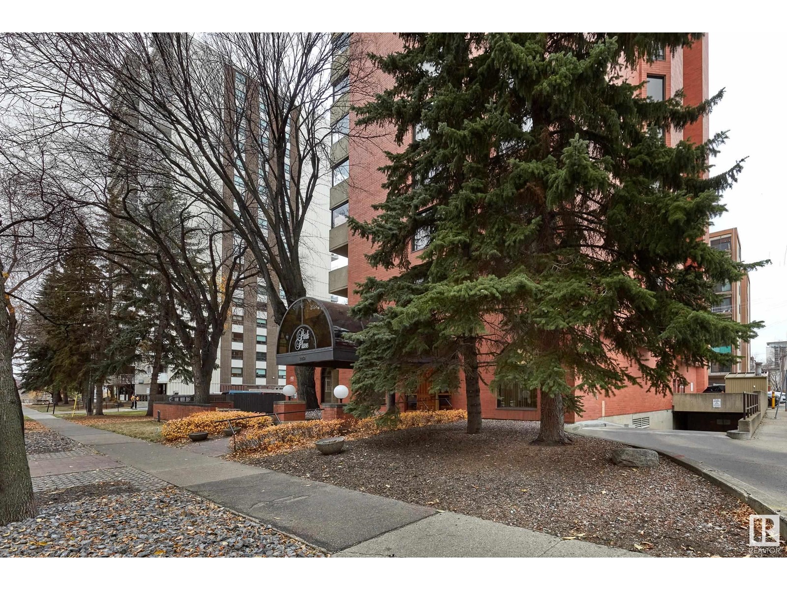 #7c 10050 118 St Nw, Edmonton, Alberta  T5K 2M8 - Photo 2 - E4412219