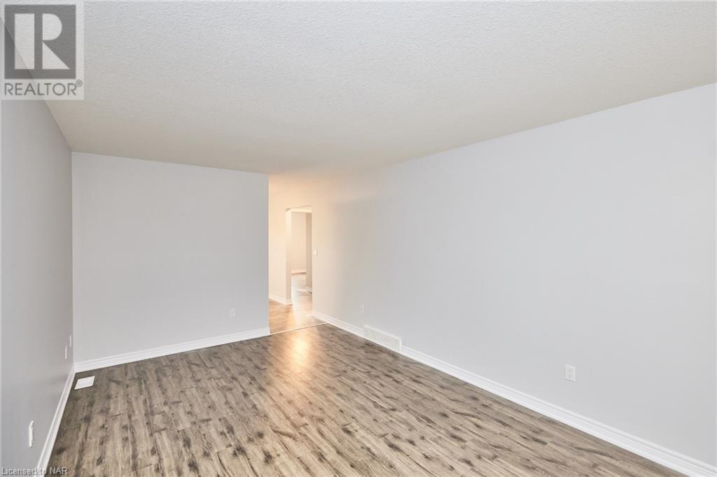 34 Bruce Street, Welland, Ontario  L3B 3R1 - Photo 11 - 40668002