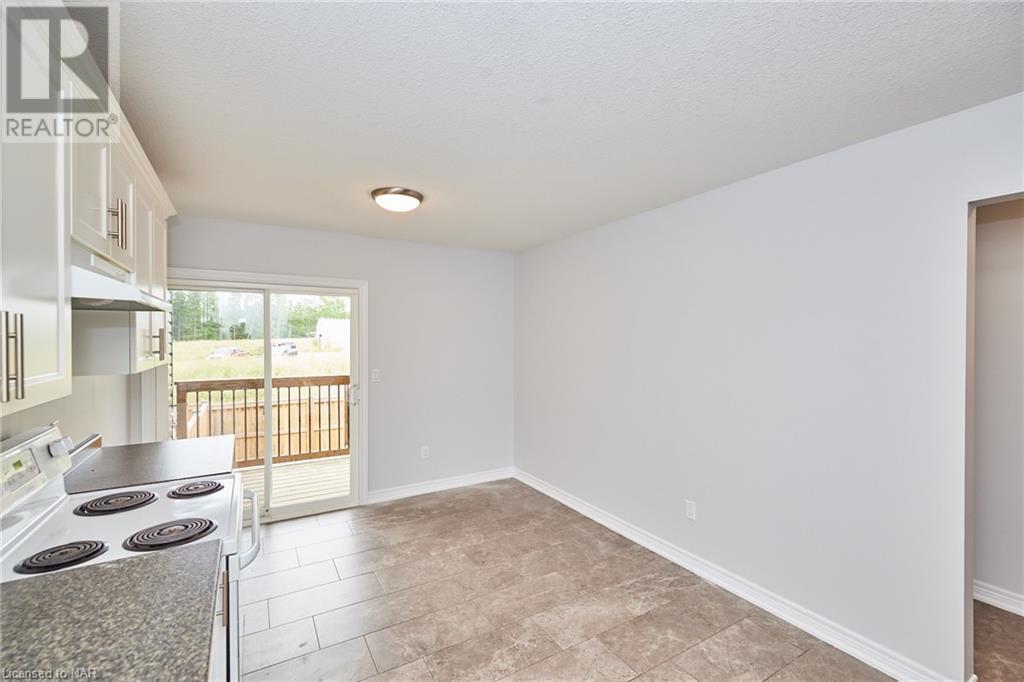 34 Bruce Street, Welland, Ontario  L3B 3R1 - Photo 14 - 40668002