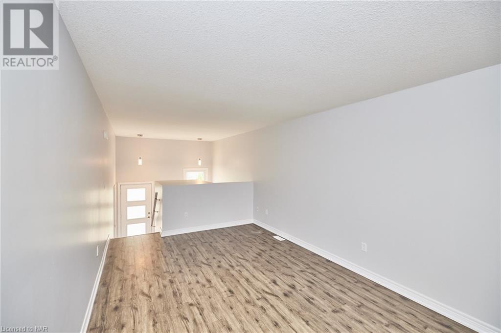 34 Bruce Street, Welland, Ontario  L3B 3R1 - Photo 8 - 40668002