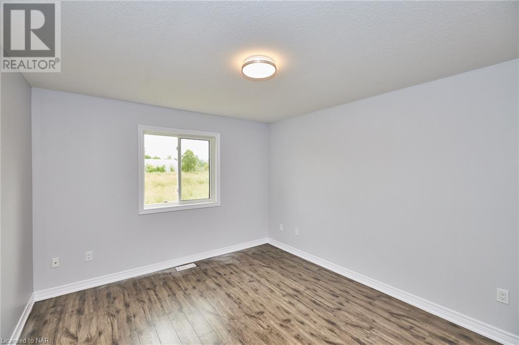 34 Bruce Street, Welland, Ontario  L3B 3R1 - Photo 9 - 40668002