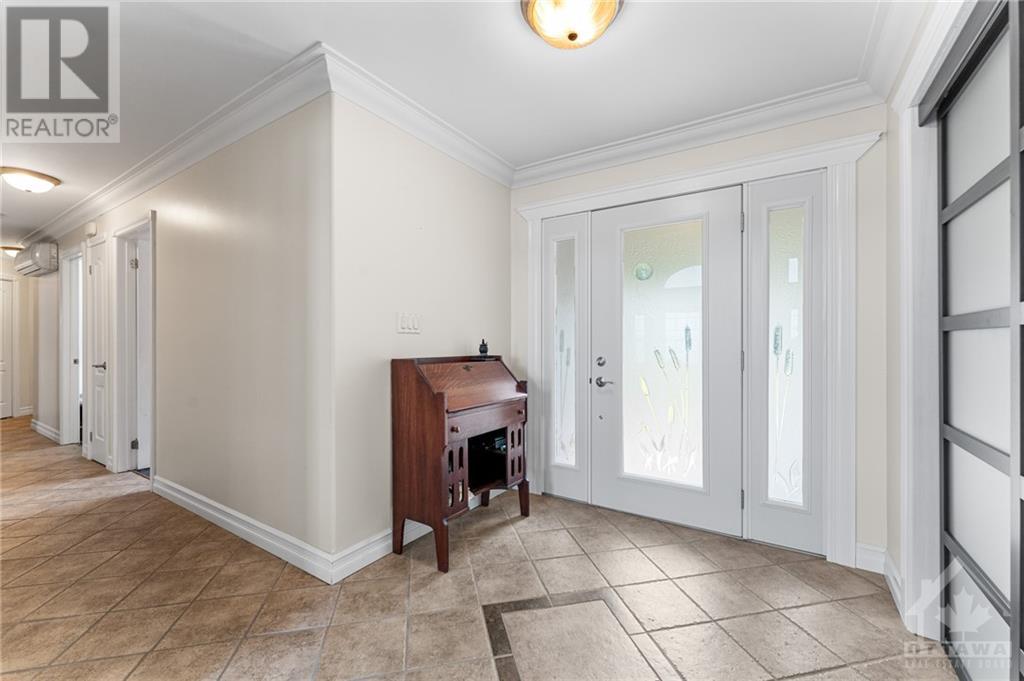 910 Bayview DriveOttawa, Ontario  K0A 3M0 - Photo 4 - X10418809