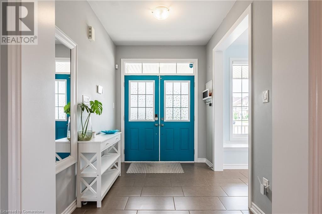 8445 Sweet Chestnut Drive, Niagara Falls, Ontario  L2H 0N2 - Photo 3 - 40670441