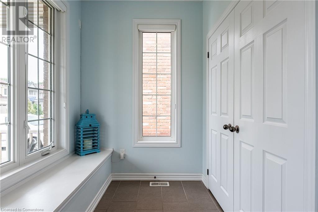 8445 Sweet Chestnut Drive, Niagara Falls, Ontario  L2H 0N2 - Photo 4 - 40670441