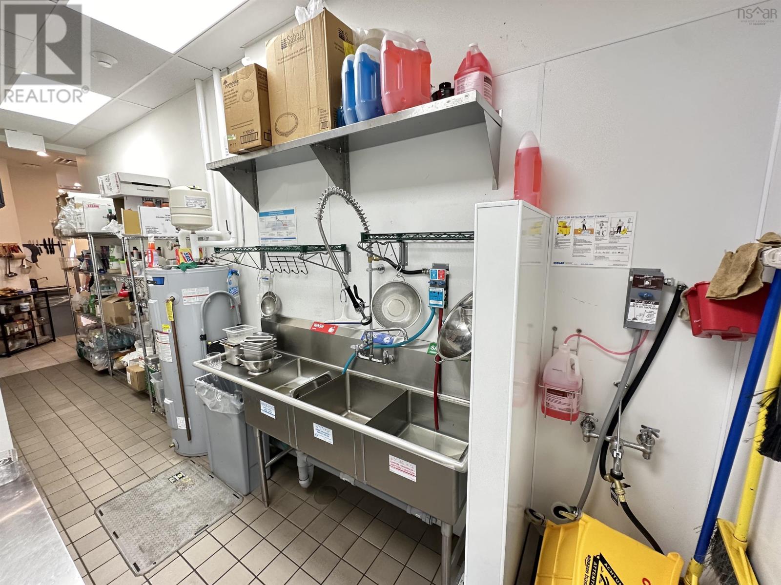 204 245 Robie Street, Truro, Nova Scotia  B2N 5N6 - Photo 17 - 202425758