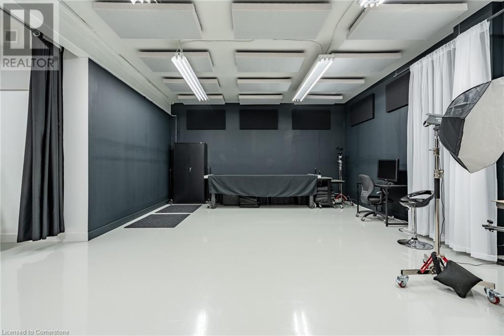 30 Bristol Street, Hamilton, Ontario  L8L 2T8 - Photo 3 - 40671782