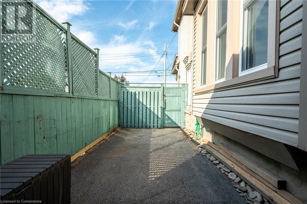 30 Bristol Street, Hamilton, Ontario  L8L 2T8 - Photo 32 - 40671782