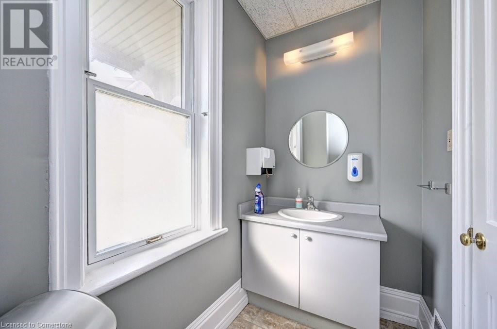 171 Victoria Street N, Kitchener, Ontario  N2H 5C5 - Photo 41 - 40671572