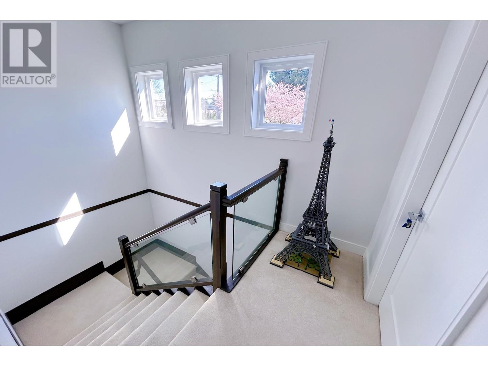 Listing Picture 8 of 17 : 7697 ULSTER STREET, Burnaby / 本拿比 - 魯藝地產 Yvonne Lu Group - MLS Medallion Club Member