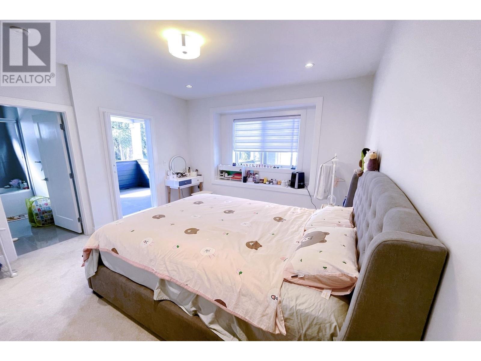 Listing Picture 9 of 17 : 7697 ULSTER STREET, Burnaby / 本拿比 - 魯藝地產 Yvonne Lu Group - MLS Medallion Club Member