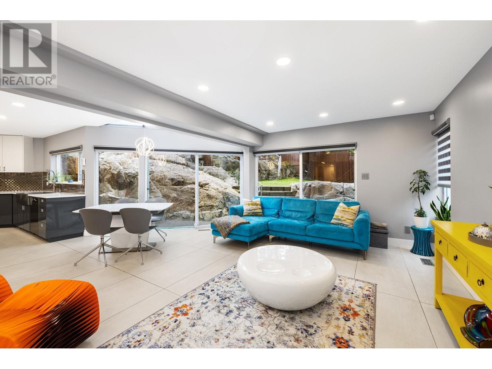 3722 Southridge Place, West Vancouver, British Columbia  V7V 3H8 - Photo 10 - R2940581
