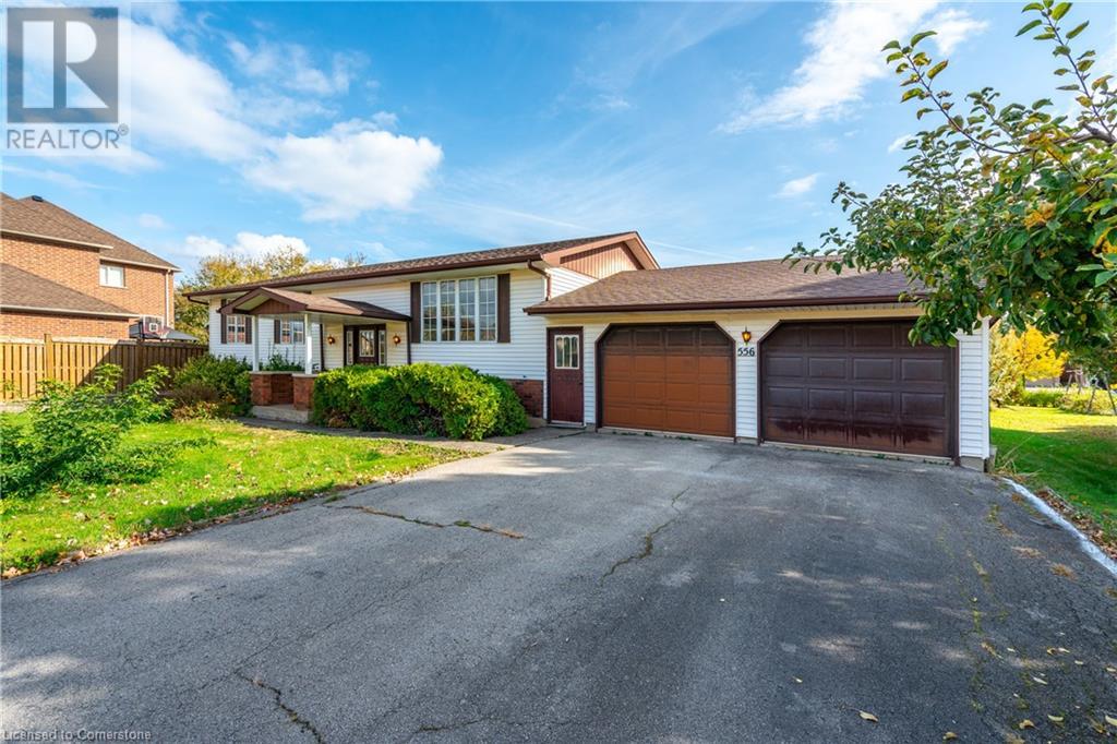 556 Fifty Road, Stoney Creek, Ontario  L8E 5T5 - Photo 2 - 40671657