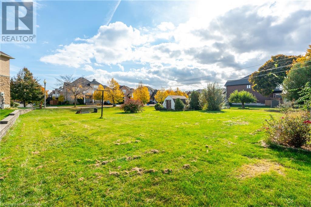 556 Fifty Road, Stoney Creek, Ontario  L8E 5T5 - Photo 38 - 40671657