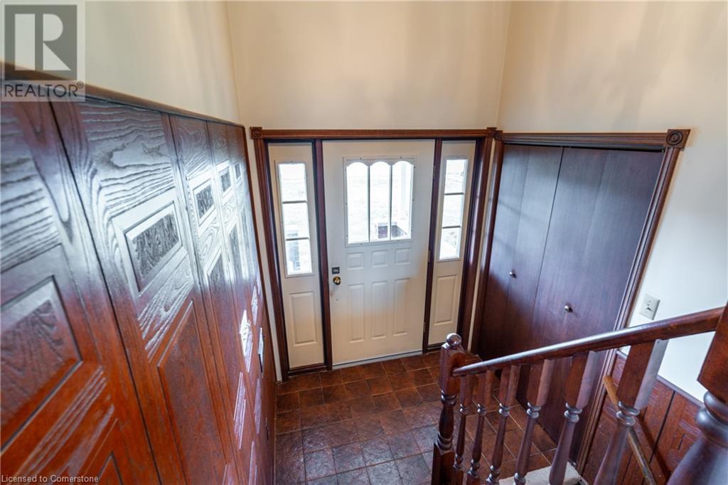 556 Fifty Road, Stoney Creek, Ontario  L8E 5T5 - Photo 5 - 40671657